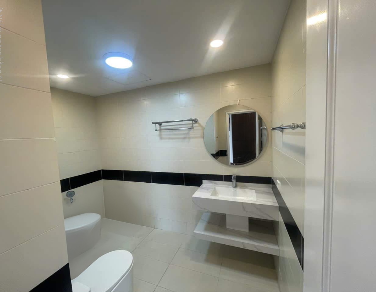 Nhà mình cho thuê nhà mới, hai cửa đi, Đội Cấn; vỉa hè 94m2* 5T- 30 Tr - Ảnh 2